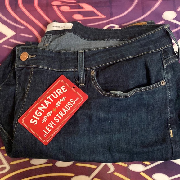Brand New Levi Jeans!! - Picture 1 of 2